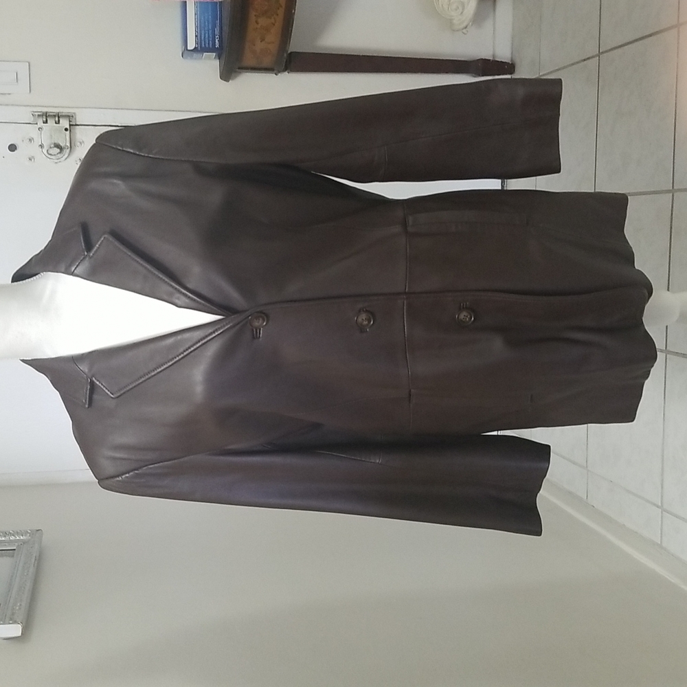 Leather jacket - Picture 2 of 3